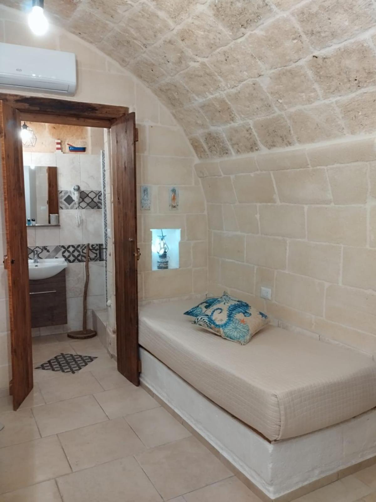 Dimora Don Camillo Apartment Monopoli Exterior foto